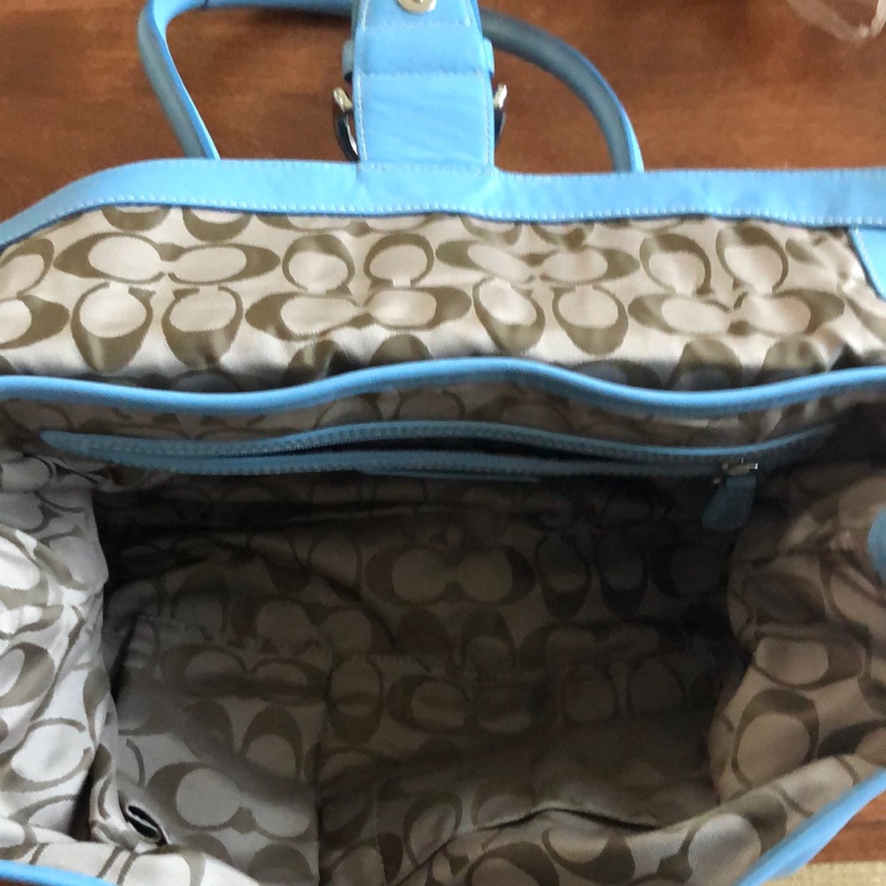 Coach Purse - Picture 4 of 5